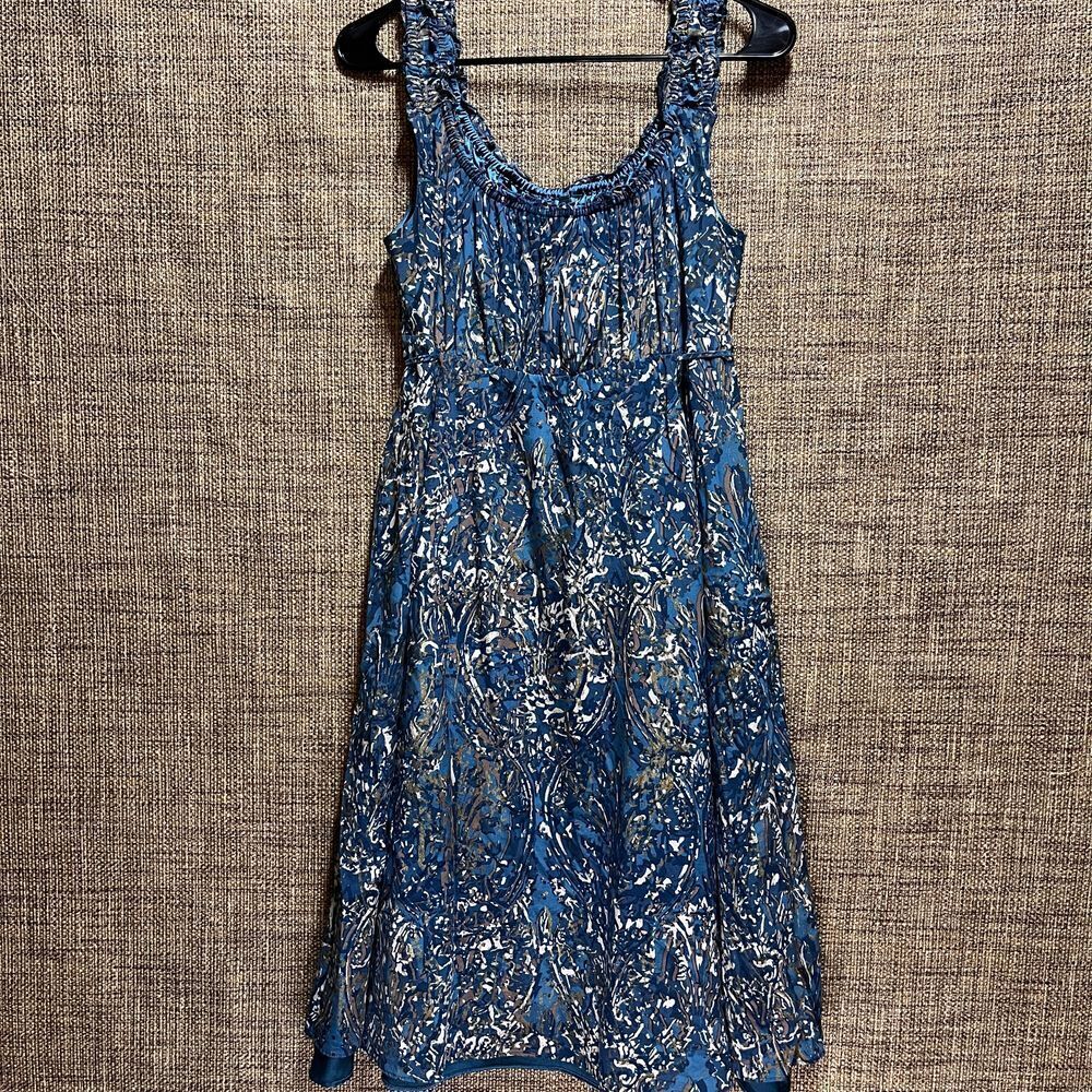Tahari Silk Babydoll Swing Dress Women's Untagged Medium Blue & Gold Satin Artsy